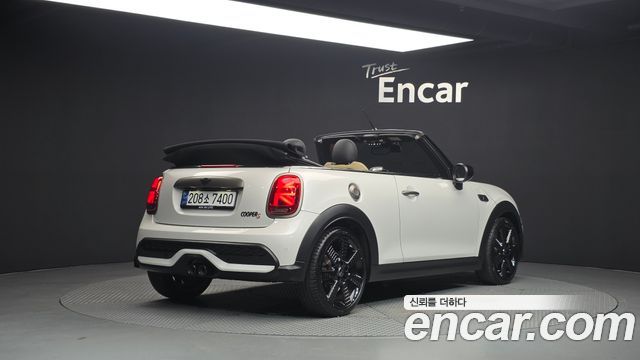 Mini Cooper Convertible Resolute Edition 3rd Gen — пробег 31 278 км — фото 2 из 5