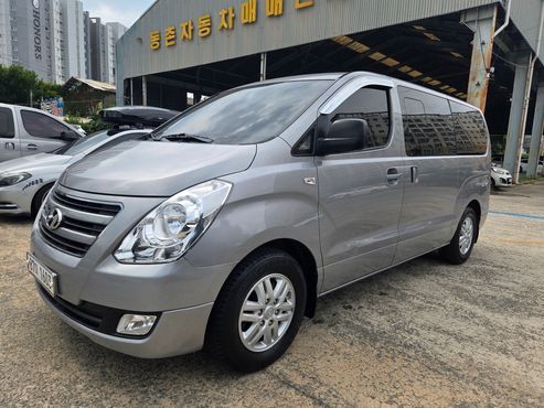Hyundai Starex 5-Seater VAN Smart — пробег 100 600 км — фото 2 из 5