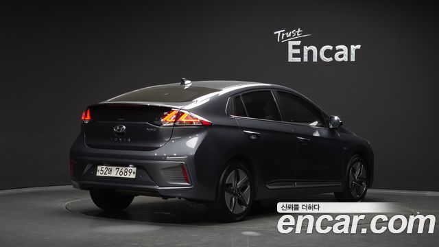 Hyundai Ioniq из Кореи Encar