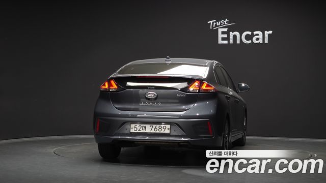 Hyundai Ioniq из Кореи Encar