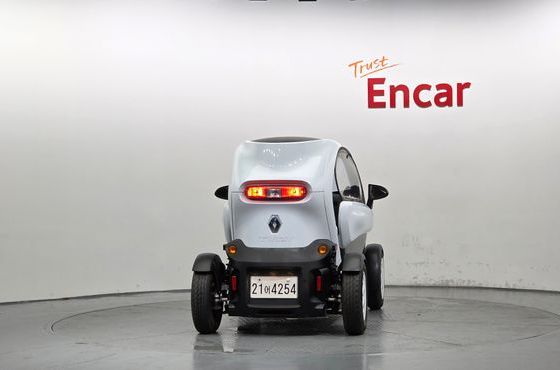 Renault (Samsung) Twizy Life(2-Seater) — пробег 32 км — фото 4 из 5