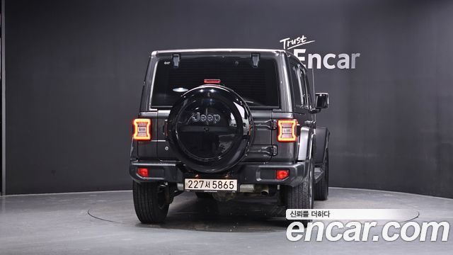 Jeep Wrangler 2.0 Overland Power Top 4Door — пробег 37 999 км — фото 4 из 5