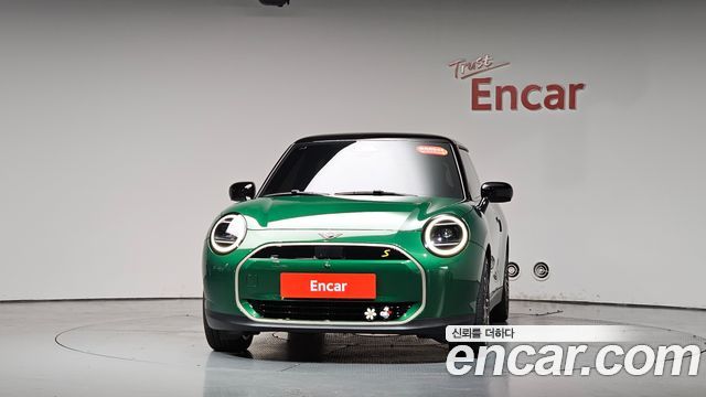 Mini Cooper SE Favoured — пробег 31 365 км — фото 3 из 5