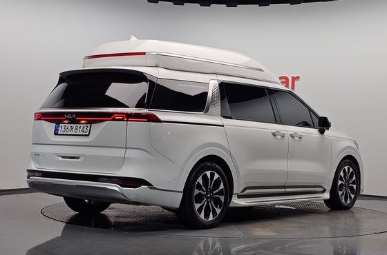 Kia Carnival Diesel 9-Seater Hi-Limousine Signature — пробег 59 832 км — фото 2 из 5