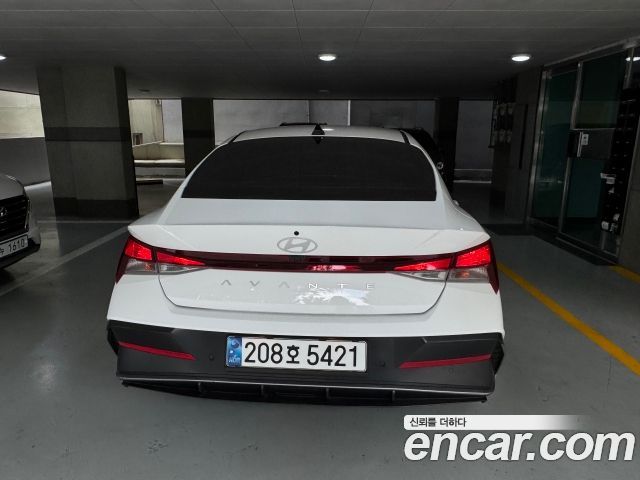 Hyundai AVANTE 1.6 Smart — пробег 9 514 км — фото 4 из 5