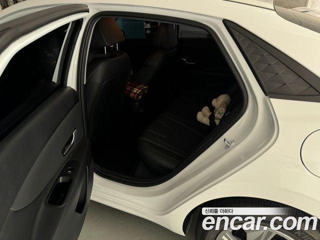 Hyundai AVANTE 1.6 Smart — пробег 9 514 км — фото 5 из 5