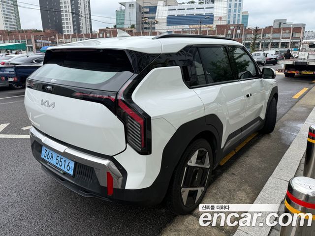 Kia EV3 из Кореи Encar