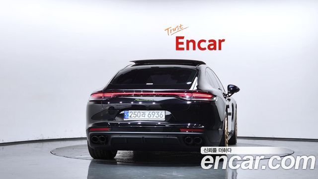 Porsche Panamera 2.9 AWD E-Hybrid Platinum Edition — пробег 10 673 км — фото 4 из 5