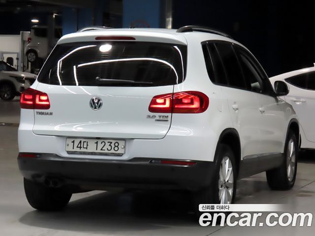 Volkswagen Tiguan 2.0 TDI Comfort 5N — пробег 231 806 км — фото 4 из 5