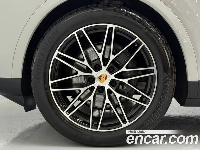 Porsche Cayenne 3.0 — пробег 26 565 км — фото 5 из 5