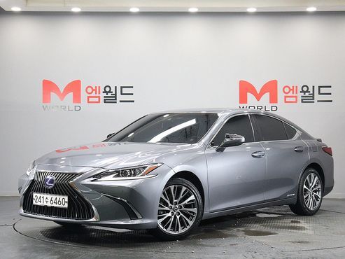 Lexus ES Luxury — пробег 45 310 км — фото 1 из 5