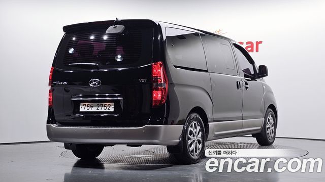 Hyundai Starex 11-Seater Wagon Modern Special — пробег 98 373 км — фото 2 из 5