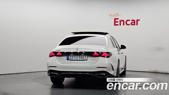 Mercedes-Benz E-Class из Кореи Encar