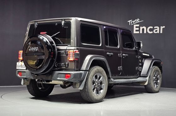Jeep Wrangler 2.0 Overland Power Top 4Door — пробег 95 864 км — фото 2 из 5