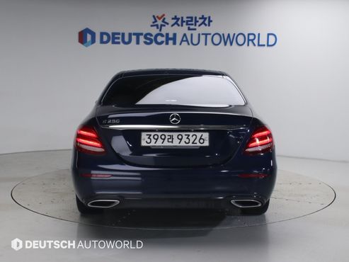Mercedes-Benz E-Class E250 Avantgarde — пробег 74 160 км — фото 4 из 5