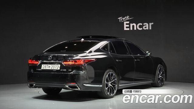 Lexus LS 3.5 Luxury AWD — пробег 85 869 км — фото 2 из 5