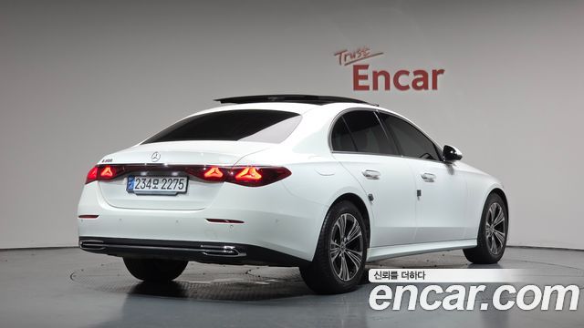 Mercedes-Benz E-Class из Кореи Encar