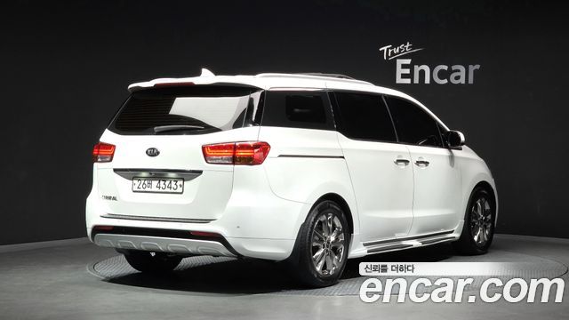 Kia Carnival из Кореи Encar