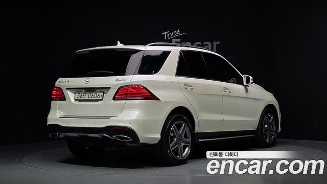 Mercedes-Benz GLE-Class GLE350 d 4MATIC — пробег 159 838 км — фото 2 из 5