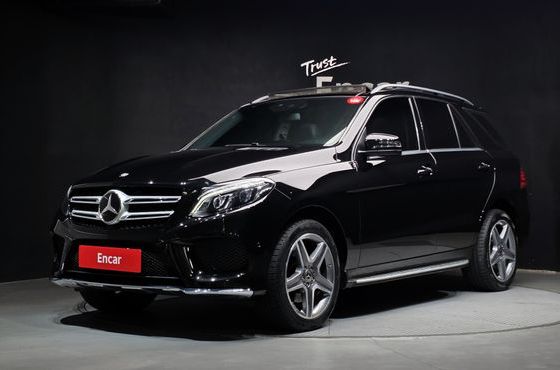 Mercedes-Benz GLE-Class GLE350 d 4MATIC — пробег 65 520 км — фото 1 из 5
