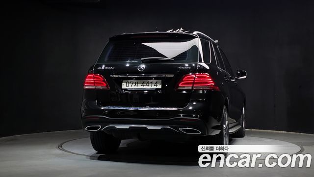 Mercedes-Benz GLE-Class GLE350 d 4MATIC — пробег 65 520 км — фото 4 из 5