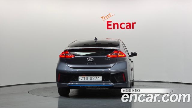 Hyundai Ioniq Q — пробег 139 161 км — фото 4 из 5