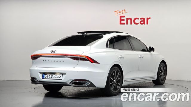 Hyundai Grandeur из Кореи Encar