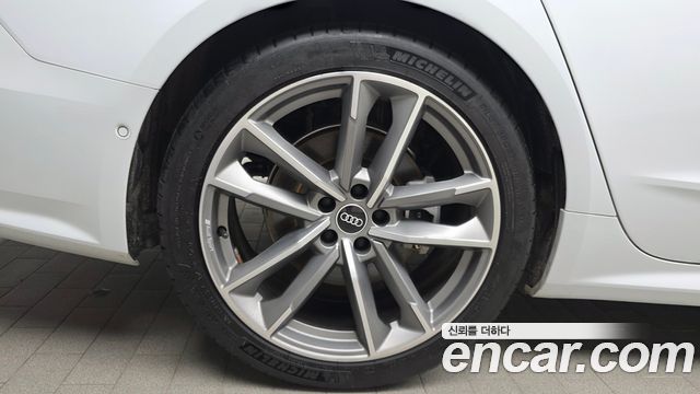 Audi A7 из Кореи Encar