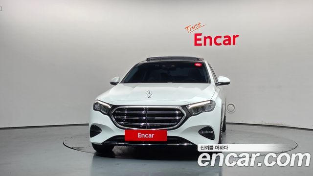 Mercedes-Benz E-Class E220d 4MATIC Exclusive — пробег 20 405 км — фото 3 из 5