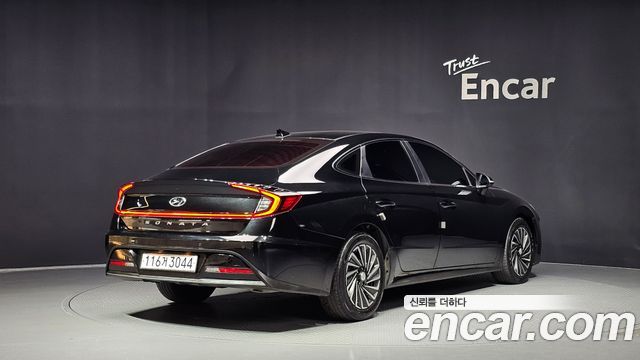 Hyundai Sonata Premium Plus — пробег 131 758 км — фото 2 из 5