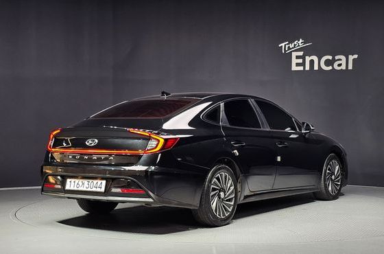 Hyundai Sonata Premium Plus — пробег 131 758 км — фото 2 из 5
