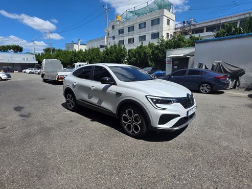 Renault (Samsung) Arkana 1.6 E-TECH Iconic — пробег 24 320 км — фото 2 из 5
