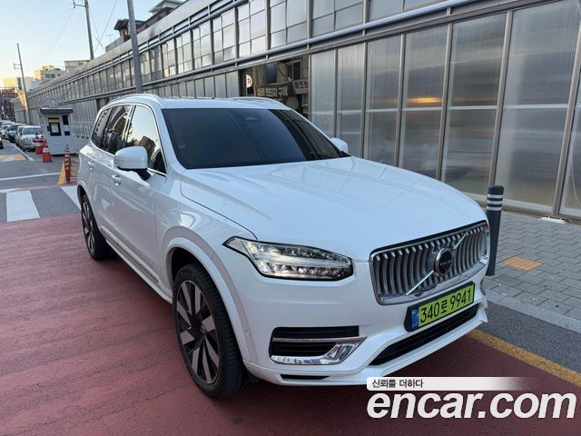 Volvo XC90 T8 Ultra Bright Hybrid — пробег 13 500 км — фото 1 из 5