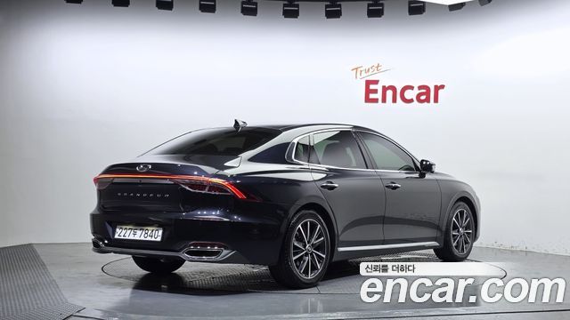 Hyundai Grandeur из Кореи Encar