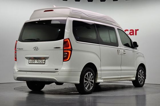 Hyundai Starex 4WD Limousine — пробег 105 017 км — фото 2 из 5