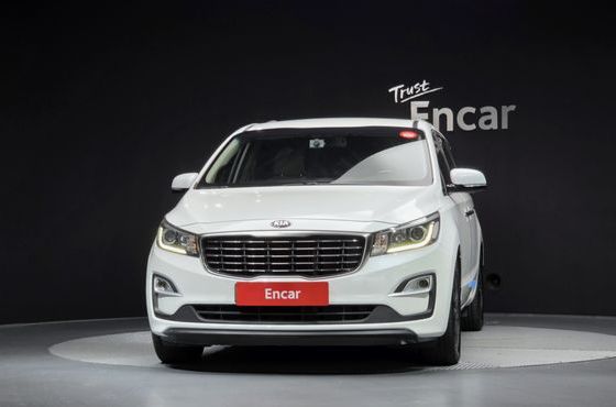 Kia Carnival 11-Seater Prestige — пробег 170 002 км — фото 3 из 5