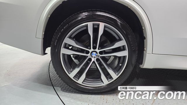 BMW X5 xDrive M50d — пробег 58 199 км — фото 5 из 5