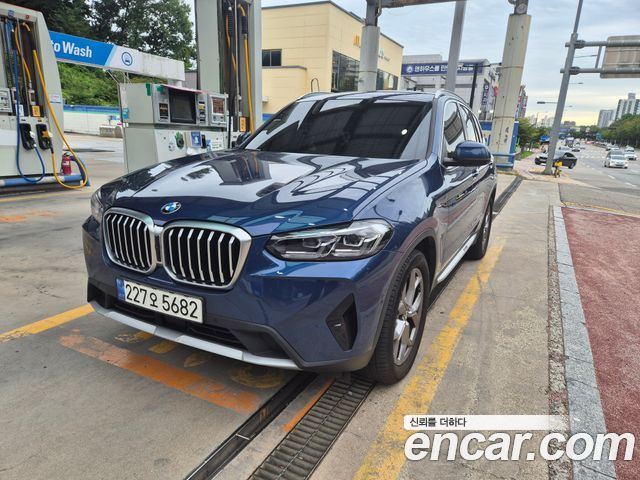 BMW X3 xDrive 20i — пробег 28 500 км — фото 1 из 5