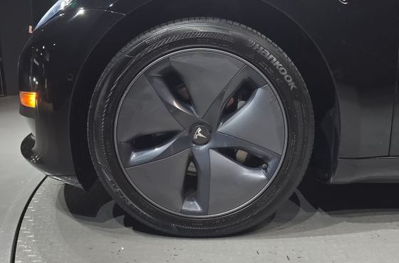 Tesla Model 3 Long Range AWD — пробег 85 653 км — фото 5 из 5