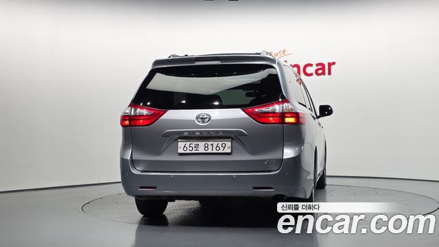 Toyota Sienna 3.5 — пробег 109 991 км — фото 4 из 5