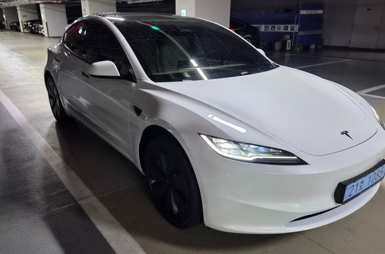 Tesla Model 3 Premium Long Range RWD — пробег 500 км — фото 2 из 5