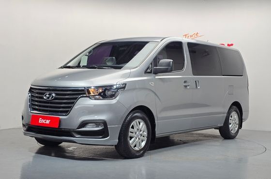 Hyundai Starex Van 3-Seater Smart — пробег 141 017 км — фото 1 из 5