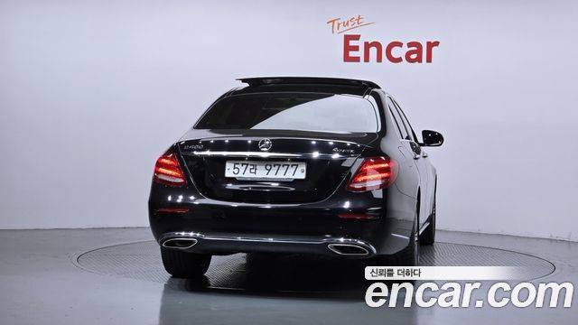 Mercedes-Benz E-Class из Кореи Encar