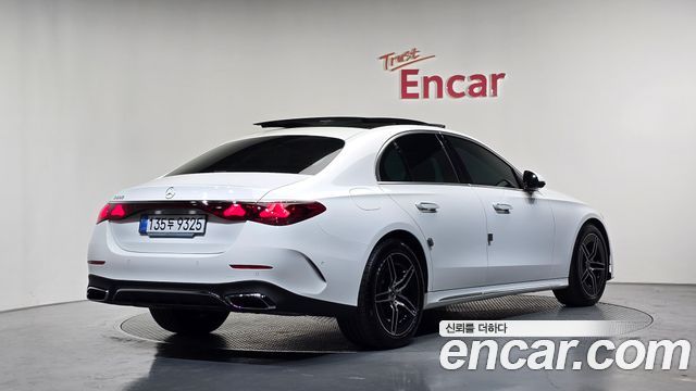 Mercedes-Benz E-Class из Кореи Encar