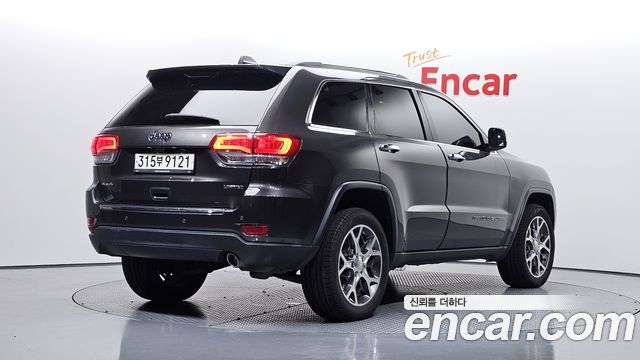 Jeep Cherokee 3.6 Limited WK2 — пробег 83 009 км — фото 2 из 5