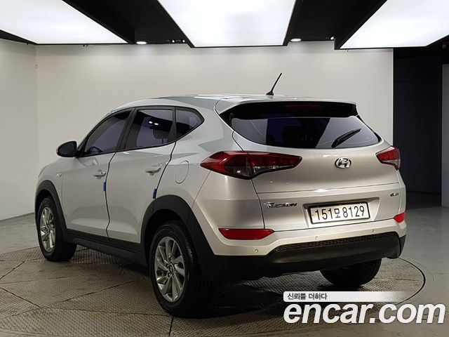 Hyundai Tucson Diesel 1.7 2WD Style — пробег 217 721 км — фото 3 из 5