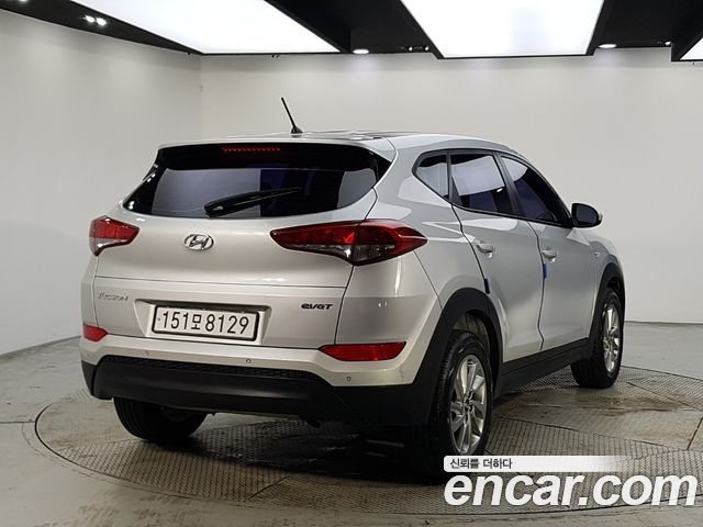 Hyundai Tucson Diesel 1.7 2WD Style — пробег 217 721 км — фото 4 из 5