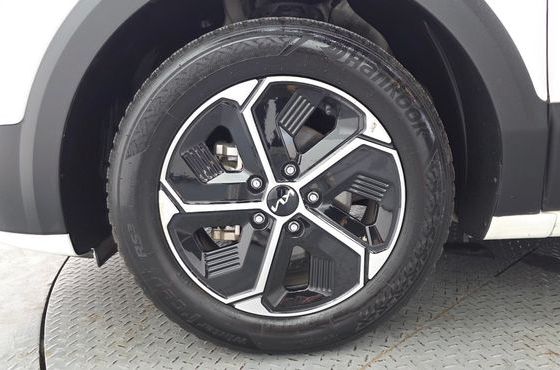 Kia Niro Prestige — пробег 63 348 км — фото 5 из 5