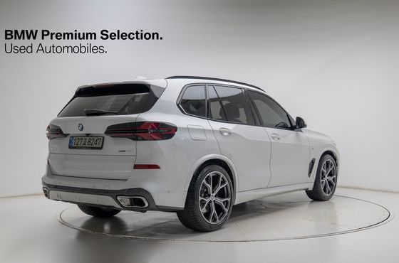 BMW X5 xDrive 40i M Sport — пробег 6 761 км — фото 2 из 5