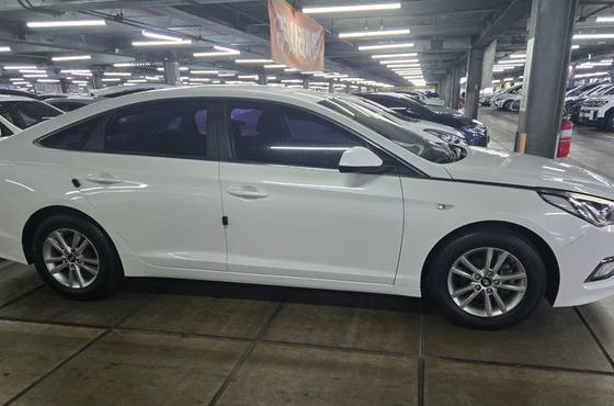 Hyundai Sonata 2.0 Smart Special — пробег 109 000 км — фото 3 из 5